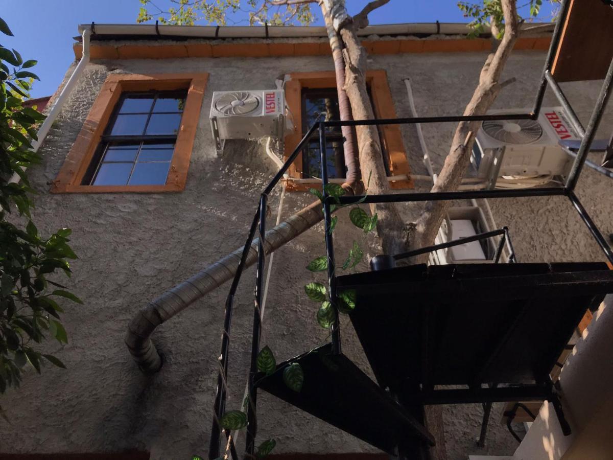 Hostel Titan House Izmir Exterior foto